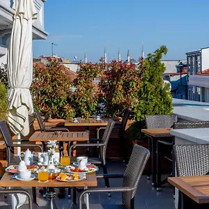 3* Otel Bizim