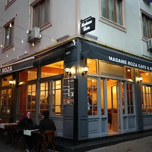 4* Otel Madame Roza